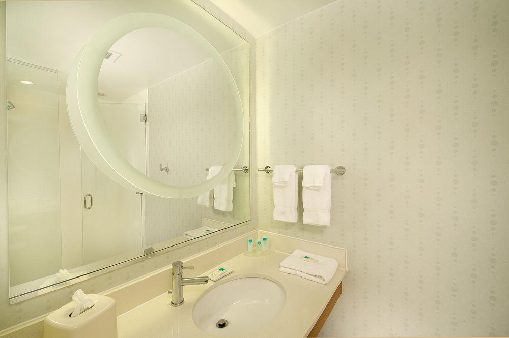 Springhill Suites Potomac Mills Γούντμπριτζ Εξωτερικό φωτογραφία