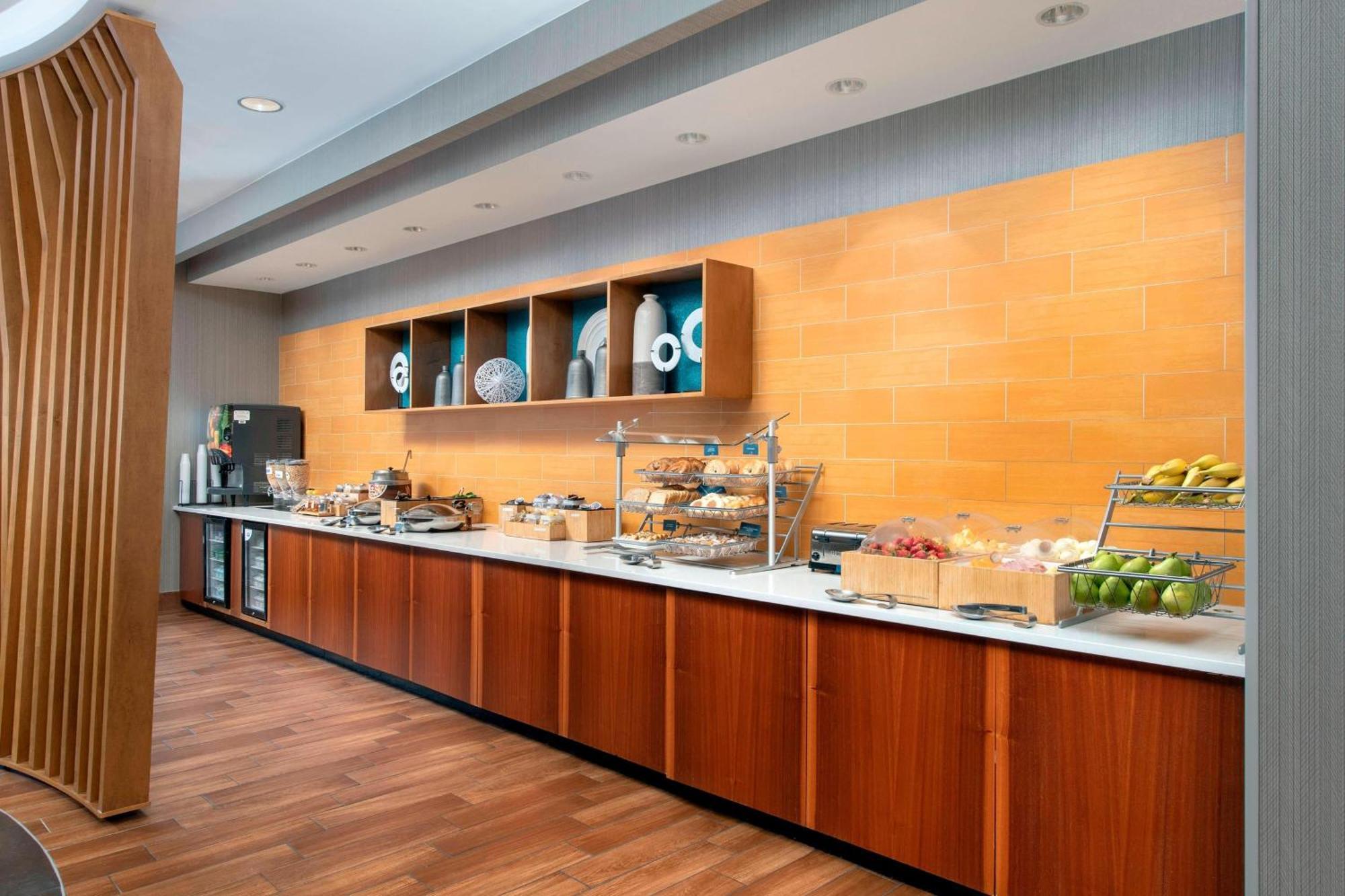 Springhill Suites Potomac Mills Γούντμπριτζ Εξωτερικό φωτογραφία