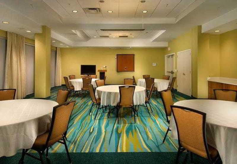 Springhill Suites Potomac Mills Γούντμπριτζ Εξωτερικό φωτογραφία
