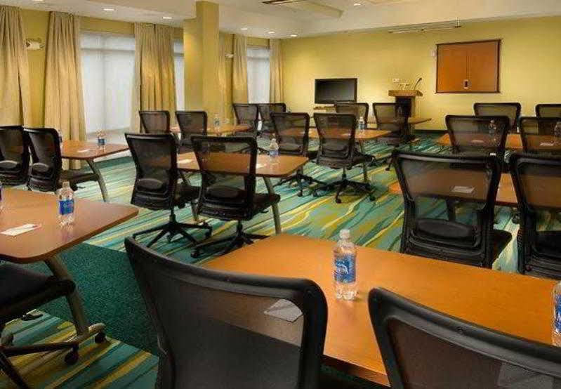 Springhill Suites Potomac Mills Γούντμπριτζ Εξωτερικό φωτογραφία